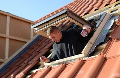 Pose de fenêtres de toit Velux à Bertrange